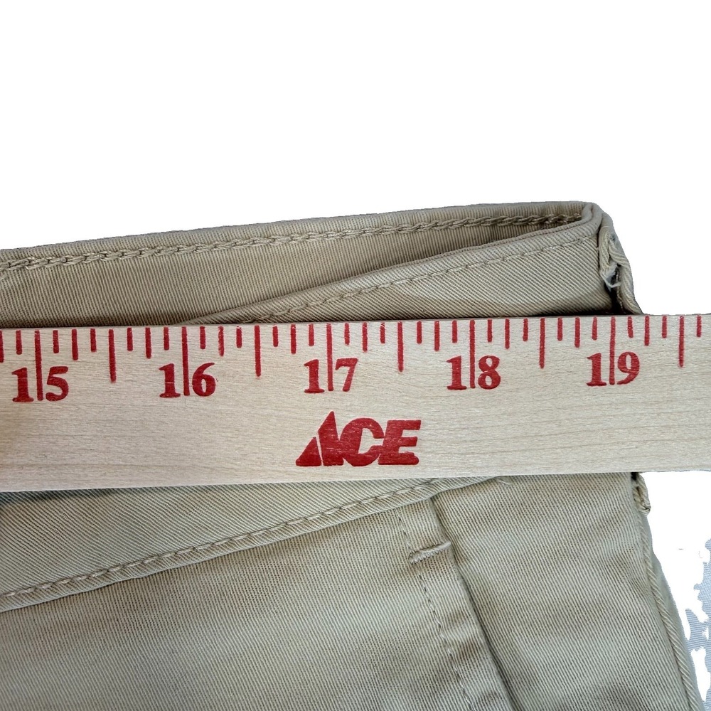 IZOD Saltwater Stretch Men's Khaki Chino Shorts 38 9" Inseam Beige Excellent - Picture 7 of 8